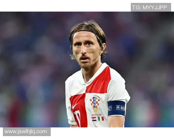 莫德里奇:从克罗地亚小镇到世界足球舞台的传奇旅程 莫德里奇:从克罗地亚小镇到世界足球舞台的传奇旅程