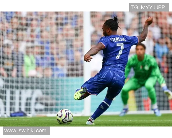 切尔西更衣室风波升级斯特林与恩佐训练场激烈冲突揭秘