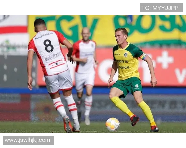 特温特主场迎战乌德勒支双方争夺联赛关键三分的激烈对决