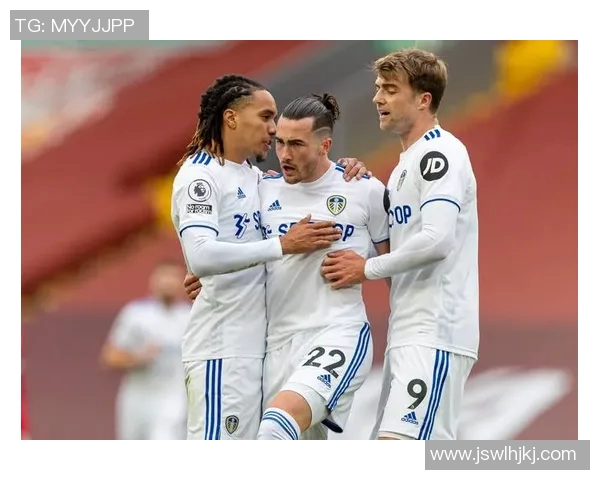 女王巡游与诺维奇的精彩对决揭示足球魅力与团队精神的完美结合