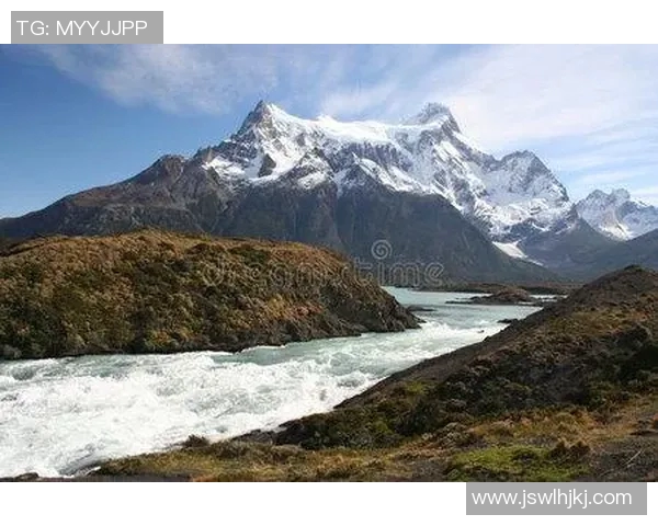 特内里费与巴斯克的精彩对决揭示西班牙足球的魅力与竞争力 特内里费与巴斯克的精彩对决揭示西班牙足球的魅力与竞争力