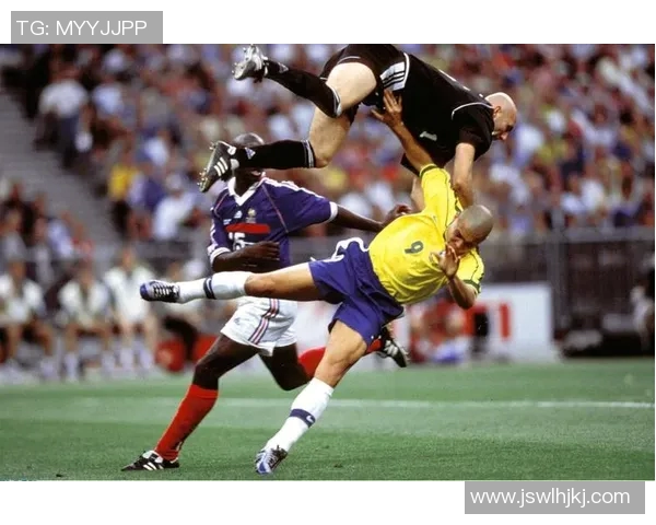 莱奥的成长之路:从青涩少年到足球巨星的传奇历程 莱奥的成长之路:从青涩少年到足球巨星的传奇历程