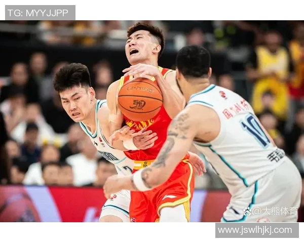 CBA精彩回放广东队对阵青岛队的激烈比赛全程回顾与分析