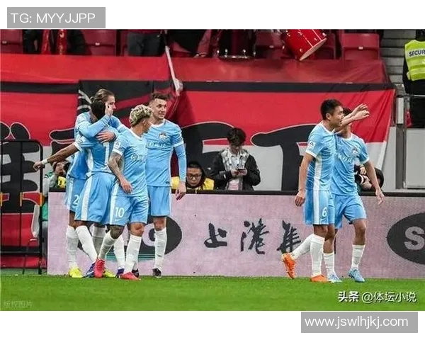 上港与富力激烈冲突引发球迷热议赛场秩序亟待改善